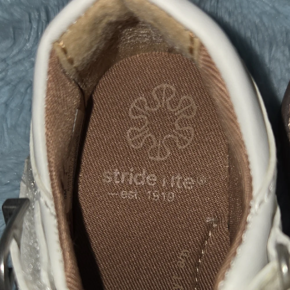 Stride Rite White Mary Jane Dress Shoes for Kids